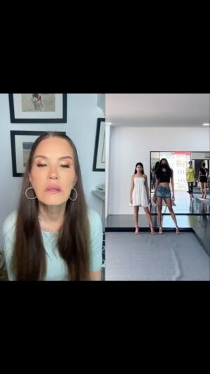 Janice Dickinson Instagram - Two tens from judge Janice 🫶🏻 #modelreview #runwaywalk #explore