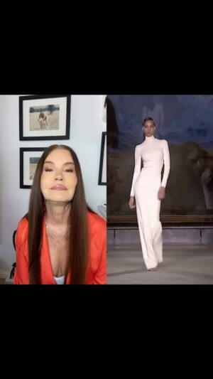 Janice Dickinson Instagram - In the spirit of awards season, give this woman a 🏆 #modelreview #runwaywalk #explore