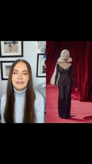 Janice Dickinson Instagram - Definitely unique. How would y’all rate this one? #modelreview #runwaywalk #explore
