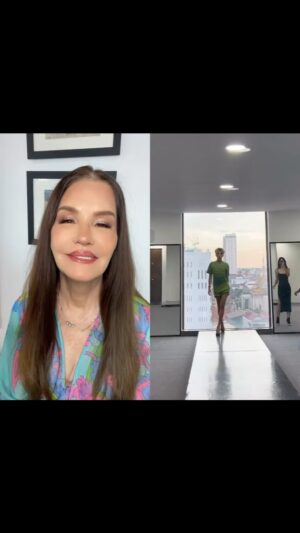 Janice Dickinson Instagram - Yesss finally a 10!! #modelreview #runwaywalk #explore