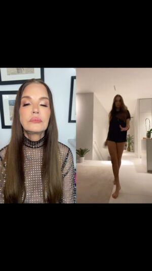Janice Dickinson Instagram - Don’t over complicate things 🤷‍♀️ #modelwalk
