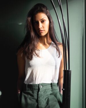 Janina Gavankar Instagram - Last one. 
Thank you @tina_turnbow   @the.baremag