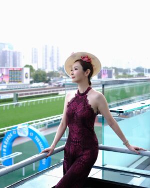 Janis Chan Thumbnail - 2.4K Likes - Most Liked Instagram Photos