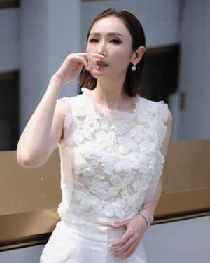 Janis Chan Thumbnail - 1.6K Likes - Most Liked Instagram Photos