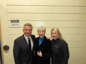 Jann Arden Instagram - One for the books!! @theannemurray and @itsrickmercer #halifax!!