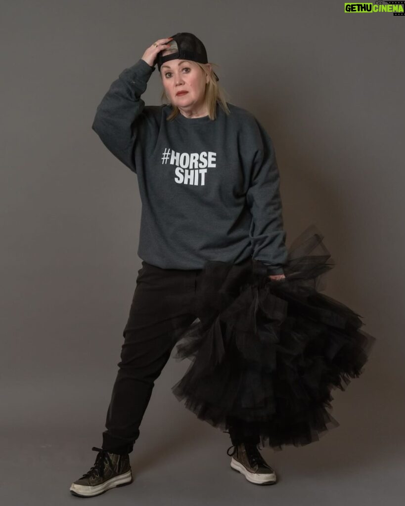 Jann Arden Instagram - WE CAN STOP LIVE HORSE EXPORT WITH YOUR HELP. Www.horseshit.ca 💯 of the proceeds from our merch goes to help horses. You can donate, buy a hat, a shirt, a puzzle--or donate--OR- write to your MP. Our site makes it all very easy. Thank you!!! The horses need us. Art direction by @wendywilliamswatt photo by @maddisonheisler