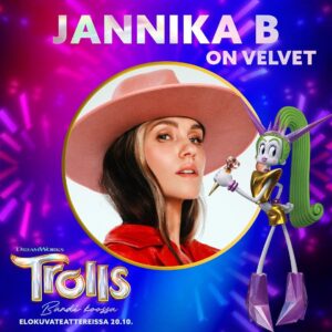 Jannika Wirtanen Instagram - SALAISUUS!! Tänään vien Martan katsomaan uutta Trolls-leffaa, jossa teen dubbaus debyyttini! Oli super hauskaa!! Saa nähdä tunnistaako mamman äänen 😅 Martta ei siis tiedä, joten 🤫

Toisessa kuvassa mun lapsuuden trolls 90-luvulta! Niitä keräiltiin antaumuksella. Jännää tämä elämä.