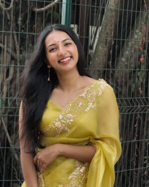 Janvi Byju Instagram - 🌻

#sareeday #departmentfarewell #psychology #farewell #yellow #sareelove #stteresascollege #janvibyju #ernakulam #picoftheday #memories