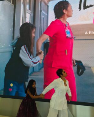 Jasmine Guy Instagram - Me and Luca Rodriguez-Pedraza in the short Illegal Rose at the #southwestartscenter for the #BronzeLens film festival.