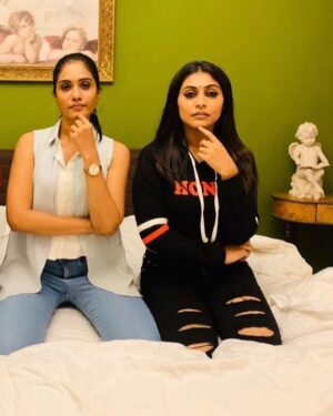 Jasmine Michael Instagram - Many many more happy returns of the day to the queen of my heart @jasminmichael.official 🤍
You are the first person in industry who genuinely  encourage me.. not only the projects I did with you but in all the project that I Involved.. Truly happy and blessed being with a genuine soul like you akka. You are a true inspiration for me and I really miss you ❤️ I am not sure who will understand or be with you but I will surely be your side no matter in any situation 💪🏻 I know you are very strong and really wishing you will come back stronger in industry soon 💪🏻
Love you So much 😘
Miss you queen 

#bondingmoments #queen #mylove #happiness #unconditionallove #positivevibes #genuine #queenofmyheart #strongwomen #jasminemicheal