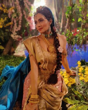 Jaswinder Gardner Instagram - Serenity❤️❤️
.
.
.
#thankyou @sanjeevsharmajiactor for this beautiful pic 🤗🙏
.
#jaswindergardner #mainavati #actor #actorslife #shivshakti #colorstv #swastikproductions #bollywood #celebrity @swastikproductions @colorstv