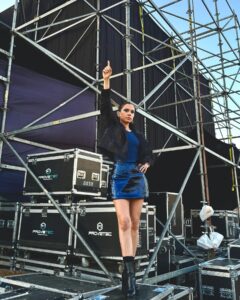 Javiera Mena Instagram - Y Seguimos con el ¡Javiera así! Tour. 🇲🇽Ya se viene México 🇲🇽 En donde nos estaremos presentando junto a mi querida amiga @daniazpi ! CDMX y Guadalajara 🫶 Les invito a que se vengan a cantar con nosotras en estas fechas tan especiales 🥲💗 ¡Nos vemos! Javiera 🫧