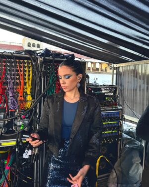 Javiera Mena Instagram - Y Seguimos con el ¡Javiera así! Tour. 🇲🇽Ya se viene México 🇲🇽 En donde nos estaremos presentando junto a mi querida amiga @daniazpi ! 
CDMX y Guadalajara 🫶 Les invito a que se vengan a cantar con nosotras en estas fechas tan especiales 🥲💗 
 ¡Nos vemos!
 Javiera 🫧