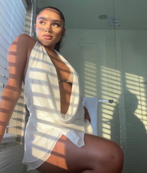 Jaylen Barron Instagram - A handful…

Literally