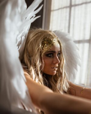 Jazlyn Nicolette Sward Instagram - Stills from my short film ‘Fallen Angel’. This one means a lot to me. In a way, I feel we are all fallen angels waiting to embody our divinity. 

It truly takes a village. Thank you to everyone involved & all the artists that have inspired & reinspired this vision. ✨
dir. Jazlyn Nicolette Sward 
stills. @phamuelphoto 
dir. of photography. @serrvillasano 
hmu. @penelopevazquez 
sound. @noel_thesoundguy 
special thanks to @official_averi_white