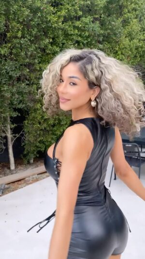 Jazmin Johnson Instagram - Heyy! I’m opening up our direct bookings at my Luxe Property Management company! If you like this view, you’ll love our other ones too. Head over to @lsthelifestyle and find our contact email in the bio! Follow @lsthelifestyle for upcoming events & special rates!

Our top of the line properties are located in Hollywood Hills and are great for your next LA getaway, intimate corporate events, meetings, content creation and more! Reach out now for more info, my team will get back to you ASAP if we can accommodate (please allow up to 72 hours for a reply) … Feb’s almost sold out. 😘