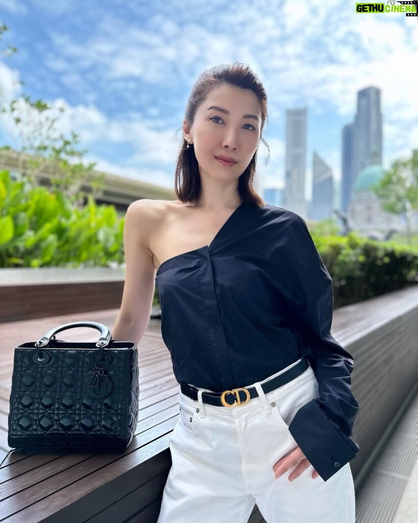 Jeanette Aw Instagram - Anticipating the unveiling of the latest #DiorAW24 collection, tonight at 10pm. @dior