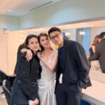 Jeanette Aw Instagram - I absolutely loved the moments on stage with mummy @xiang_yun_ She’s such an amazing person, someone I respect and love ❤️ Big love to my team for always making me shine. 💃🏻 @ojnjenine @bronxandbanco @jimmychoo 💇🏻‍♀️ @gandavid_davidgan 💋 @elainlkw @diorbeauty 📸 @bryanfoong 🤓 @bao_peektures Thank you @cartier for dressing me in your beautiful High Jewellery, unique pieces that I’m so honoured to be wearing. @claytheodore @searchingforfiona