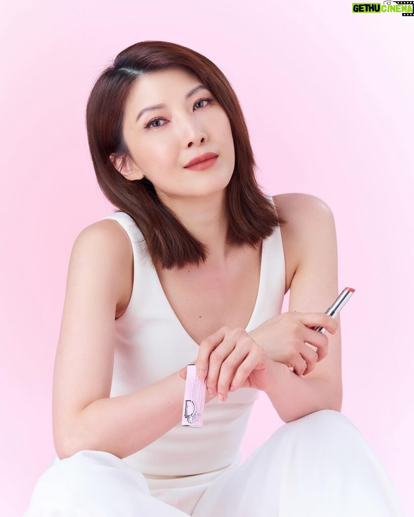 Jeanette Aw Instagram - Elevate your shine and unleash your radiance with #DiorAddict. Express your style with 3 new Couture Cases and 31 irresistible high-shine shades including 5 new pop pastels. Available at all @diorbeauty Boutiques, Counters and online. @diorbeautylovers @dior #DiorMakeup
