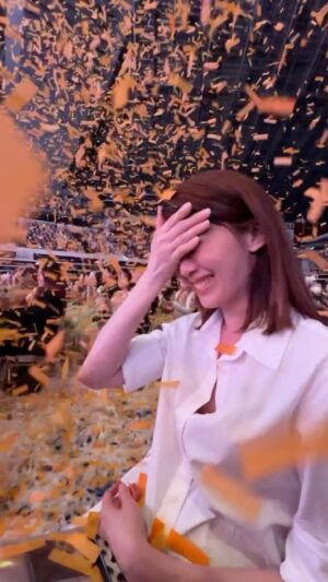 Jeanette Aw Instagram - I don’t think I’ve ever been to any concert that used this much confetti. It was a confetti avalanche and I gave up trying to clear those that fell on me.