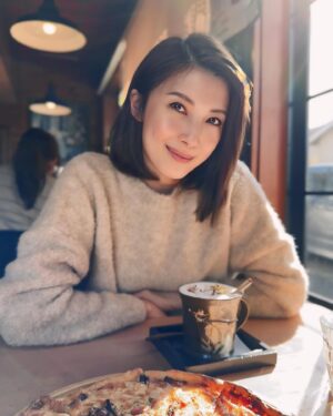 Jeanette Aw Thumbnail - 4.4K Likes - Most Liked Instagram Photos