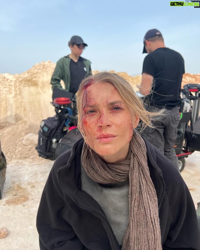 Jeanne Goursaud Instagram - Honour being part of the international project KABUL that we are shooting in english in Greece until July. @kasiadamik @olgachajdas_official @matiwichlacz @france.tv