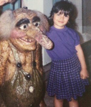 Jely Reategui Instagram - No encontré una foto con un dragón pero si con este señor que podría ser su amigo. ✨Feliz Dragón de Madera ✨Mi mamá siempre me dice que tenga naranjas para recibir el año porque son de la buena suerte. Les deseo naranjas y que vengan cambios buenos a sus vidas 🍊🍊🍊🍊🍊🍊🍊🍊🍊🍊🍊🍊