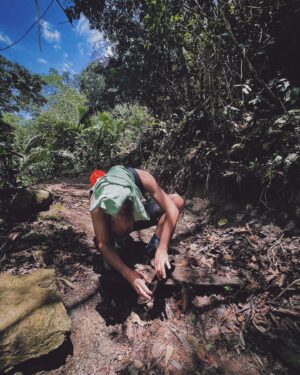 Jely Reategui Instagram - Un escapadón 3000 mega necesario al @pumarinri_lodge en San Martín 💚 (a 50 min de Tarapoto) gran contentura para mi corazón 🥲🧡 Gracias ✨🌷🥰🦉🦋🦎🕷️🐍🪲🦖