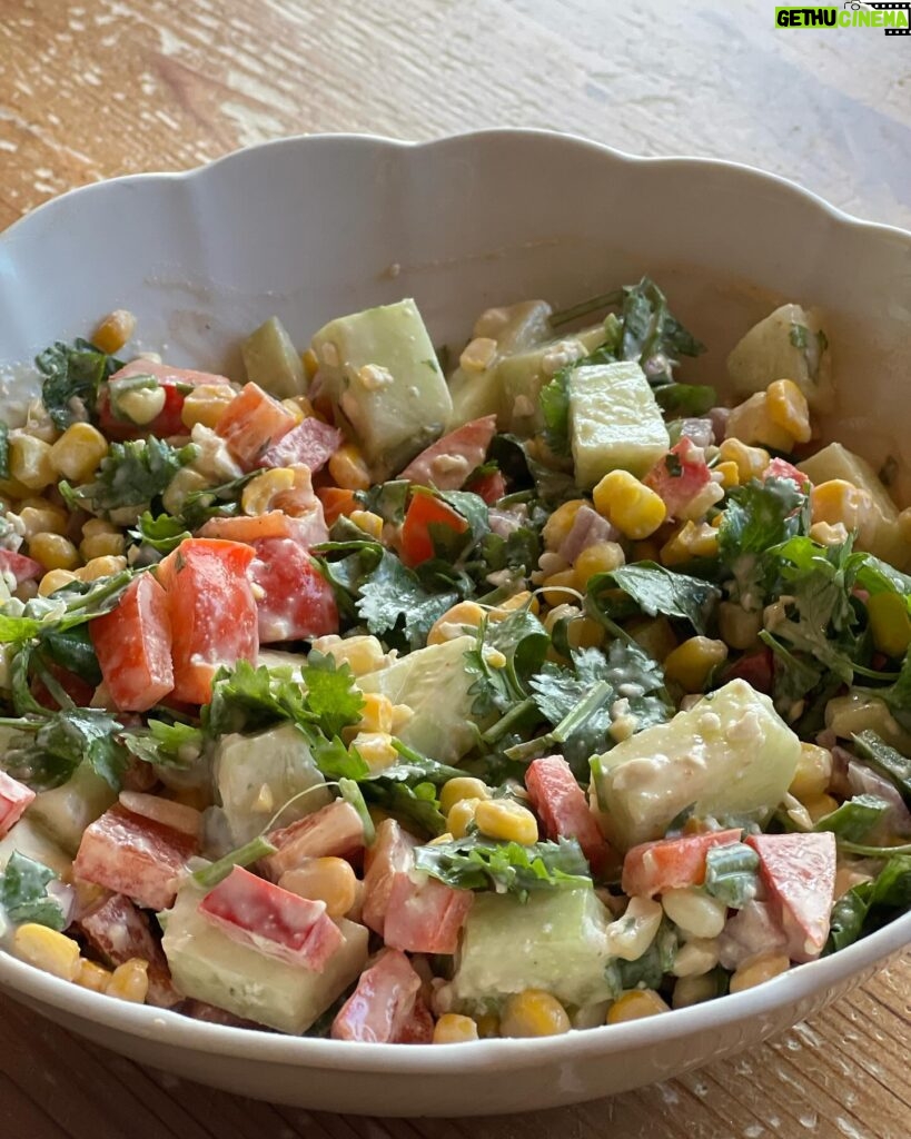 Jen Gunter Instagram - Crunchy corn salad. This is one of my favorite crunchy big salad lunches that comes together in less than 15 minutes and is so worth it. Now that corn is in season I am making it a lot. This is for one. What can I say, I like a big salad! Microwave one ear of corn (I peel almost all of it and leave 1-2 layers on) for 2 minutes on high Dressing: mix this all in the bowl you will use for the salad: 2 tsp tahini 1 tbsp plain Greek yogurt (full fat, no fat whatever) Juice 1/2 lime 1 tbsp water Sriracha to taste Chop and add to the dressing: 1 cucumber peeled (or unpeeled if it’s the kind that doesn’t need it) 1 red pepper 1 cup cilantro including stems 1 jalapeño Corn kernels 1/4 cup crumbled feta Mix and enjoy I always think a salad like this is going to have a bazillion grams of fiber, so I decided to count and it looks like it’s about 11 or 12 g. When I want a super mega fiber rich lunch, I make this into a wrap with these carb cutting La Tortilla tortillas (swipe to see). We bought them once because there were essentially no other choices at the store for some strange reason, and when I realized they have 14 g of fiber per serving I was sold. They are one of those good staples to have in the house to quickly bump up the fiber in your day. Sometimes you need those products that just get the job done 😂