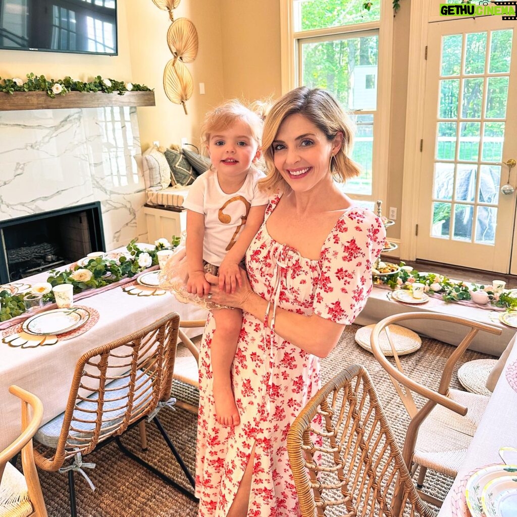 Jen Lilley Instagram - Loved hosting a Tea for Two party for sweet Jackie’s birthday this weekend. Everyone had a blast and the boys even told me they want tea parties for their birthdays 🥹 I love #momlife