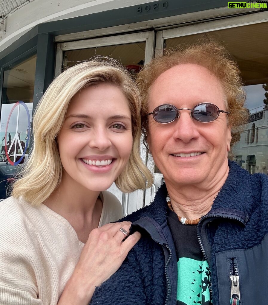 Jen Lilley Instagram - Had such a wonderful and insightful lunch with this incredible human today! @peterfoldy has taught me so much over the years about storytelling. Friends, you can thank him his fantastic work directing “Love on Repeat” with our stellar ensemble cast @andrewlawrence @jonathandbennett @kassandraclementi @itsbetsyhume @msteenahp and @therealpaulttaylor. Cast by my forever champion @rgmaslar. I love that I made lifelong friendships on that movie. It still makes me laugh. Love to everyone tagged in this post! And never forget surviving our creepy hotel🤣🤣🤣🤣