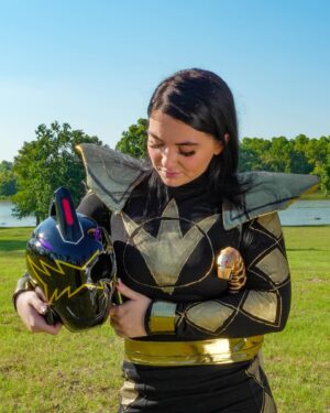 Jenna Frank Instagram - Celebrating 20 years - Dino Thunder , POWER UP🖤 
Shot by @esco.dmv