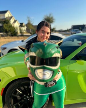 Jenna Frank Instagram - Dragon Zord Power 💚 @lotwhitedragon  @powerrangers