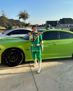 Jenna Frank Instagram - Dragon Zord Power 💚 @lotwhitedragon  @powerrangers