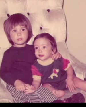 Jenna Frank Instagram - I can’t put my pain into words . I still can’t believe you’re gone . I was with you on your birthday last year . I picked you up at the airport you were so happy to see me . You are my book to life , You taught me everything I know . You are more than just my dad . You are my very best friend , my partner in crime , my brother . You are everything in one . We struggled with the same mental problems . You always understood me when nobody else did . I WILL win this battle for you . I will break the curse . I promise . Happy 50th b- day pops! You always would tell me I’m your biggest angel . Now you’re mine . 💚