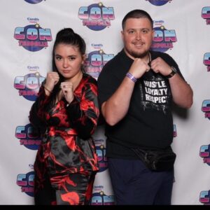 Jenna Frank Instagram - New jersey showed so much love !! Thank y’all 💚 San diego comic con i will see you next July 22nd ! @lotwhitedragon