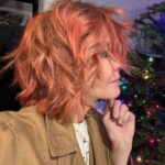 Jenna Elfman Instagram - HOLIDAY TIME!!!! 🎄✨ @melaniejacobshair