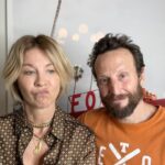 Jenna Elfman Instagram - When that humor jives just right. 😉 #jennaelfman #bodhielfman #marriageisfunny #friendship #humor