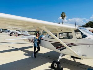 Jenna Laurenzo Instagram - Happy Sunday, with my head in the literal clouds and my heart bursting from chest…😂Thanks for my first flying lesson @firsttakeaviation ✈️ 🙏
.
.
.
#flying #aviation #losangeles #airplane #flight