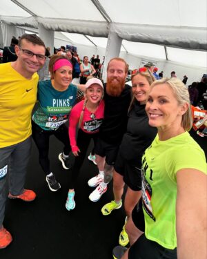Jenni Falconer Instagram - What a day. 😍

London Marathon day is my favourite day of the year. 
Even today, when I had an issue with my toes, I still smiled I would say around 90% of the way round. (My toes cut open and were bleeding from mile 9-they really hurt). 

It may have prevented me getting the time I’d hoped but I was only 30 minutes behind with my walk/run combo. So I am super delighted with the end result. 

Thank you to everyone that called my name and cheered me on….you made a difference. The crowds get better and better every single year. Today was also a perfect marathon day-not too hot, blue skies, the sun was shining. ☀️ 

I couldn’t fault anything apart from perhaps sadly my trainers needed to be bigger. I will not make that mistake again. 

Well done to everyone who took on the 26.2 mile run and congratulations if you also crossed that finish line. What a special club that was today. I am incredibly proud to have been a part of it. 

Thank you @londonmarathon for putting on such an immense event. 

Now who’s going in the ballot for next year? 💙

#londonmarathon #marathon2024 #london