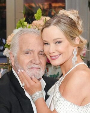 Jennifer Gareis Instagram - The cat is out of the bag! It’s no longer a secret that these two are “purrfect” for each other!! 🤣🤣 Let’s all toast this happy couple! May they have pure wedding bliss for years to come! 👰‍♀️🤵‍♂️💒💍🎉🎊
#behindthescenes🎬 
#deric (Donna & Eric Hashtag) forever #married 
@boldandbeautifulcbs #goingtothechapel #boldandthebeautifulcbs #cbstv #cbsstudios #weddingbliss