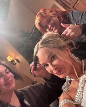 Jennifer Gareis Instagram - The cat is out of the bag! It’s no longer a secret that these two are “purrfect” for each other!! 🤣🤣 Let’s all toast this happy couple! May they have pure wedding bliss for years to come! 👰‍♀️🤵‍♂️💒💍🎉🎊
#behindthescenes🎬 
#deric (Donna & Eric Hashtag) forever #married 
@boldandbeautifulcbs #goingtothechapel #boldandthebeautifulcbs #cbstv #cbsstudios #weddingbliss