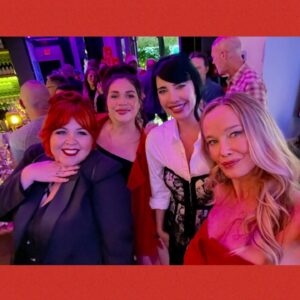Jennifer Gareis Instagram - Happy Holidays! 
Another fantastic night with my B&B peeps! 
#merrychristmas🎄 
#happyhanukkah 
#happykwanzaa 
@ashleyaubra 
@dondiamont 
@johntmccook 
@laurettespangmccook 
#alleymills 
@bbheathertom 
@jacquelinemwood_1 
@lsaintvic 
@annikanoelle 
@iamthorstenkaye 
@boldandbeautifulcbs 
#boldandbeautiful