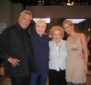 Jennifer Gareis Instagram - So many memories of working with legends over the years…
#leebell @alan_thicke @bettymwhite #susanflannery @johntmccook  @bbheathertom @katherinekellylang @leslikay1 #throwbackthursday @boldandbeautifulcbs 
Feeling like a lucky lady!