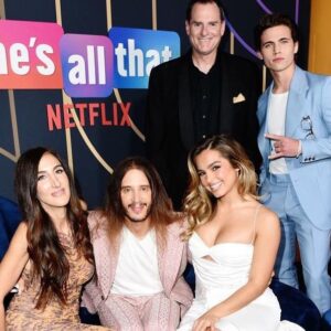 Jennifer Gibgot Instagram - This is how I feel about He’s All That debuting on Netflix today. Little photo dump from the premiere because I forgot to include the OGs for coming back to be in the movie and we had so much fun!