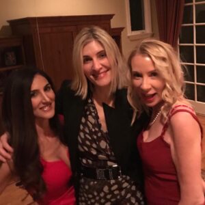 Jennifer Gibgot Instagram - Was so lucky to ring in the New Year surrounded by best friends. Here’s to an amazing 2019 everyone! Let’s do this