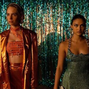 Jennifer Kaytin Robinson Instagram - this fall, enter your villain era… 💋 🔪 
DO REVENGE 9.16 @netflix