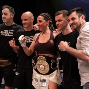 Jennifer Miranda Instagram - Lo conseguimos!! 🏆 Gracias a tod@s por formar parte de este sueño tan bonito ✨ en un lugar inmejorable, me hacéis sentiros como una gran familia y eso me da fuerza para seguir ⚡️🚀 @theboxerclub.es @osbpromotions @carmasalud @bandax_officiel @zumub.es @pugilstore @sergioperez.tbc @javierpardo.tbc @asturboxmere @oliversanchezbernard @leone1947.spain @eduardosanzvalero @volldamm @pgboxing @boxingmgmt @adrumor 📸
.
.

We did it!! 🏆 Thanks to everyone for being part of this beautiful dream ✨ in an unbeatable place, you make me feel like a big family and that gives me strength to continue ⚡️🚀 #dreamscometrue #believe #fight