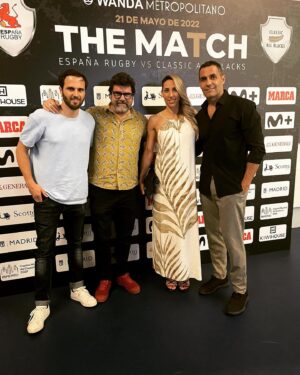Jennifer Miranda Instagram - The Match 🏈 Rugby & Friends 

Gracias @_kiwihouse_ @jaimenavadeolano por esta magnífica noche

Leones - Classic All Blacks ✨ 

Que bonito siempre veros ♥️ @mariodelarosa.act @mikel_bustamante_ @fsotolopez_oficial