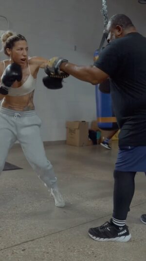 Jennifer Miranda Instagram - Getting some work in with super coach @booghb4life 🥊 
@wbaboxingofficial 
#boxing #meet #coach #washingtondc